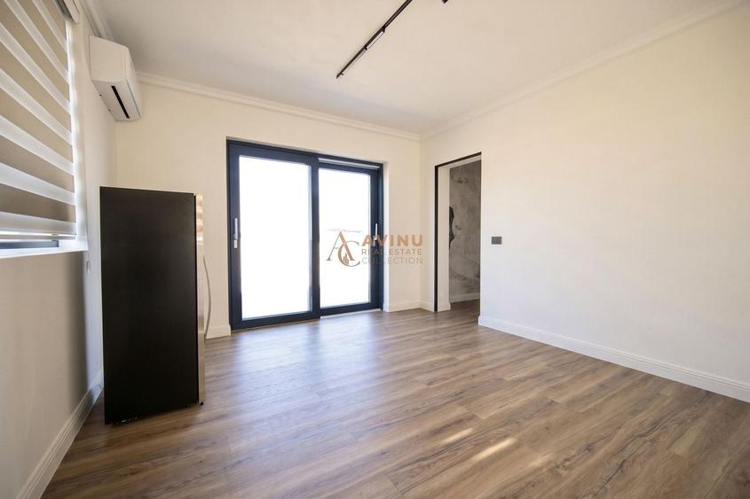 Apartament cu 5 camere în Sud-Vest