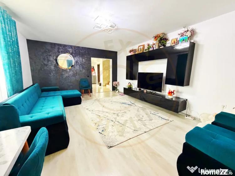 Casă cu 5 camere cu Teren 400 Mp în Smeura