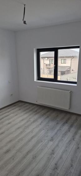Apartament cu 2 camere semidecomandat în Exterior Vest