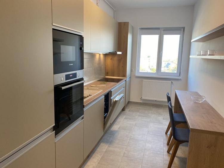 Apartament cu 2 camere decomandat, mobilat în Splaiul Unirii