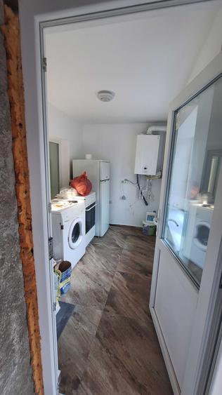 Casă cu 3 camere în Rahova