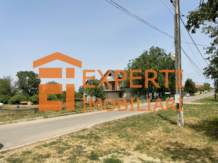 Teren Construcții intravilan de 2581 mp, în Mihail Kogălniceanu