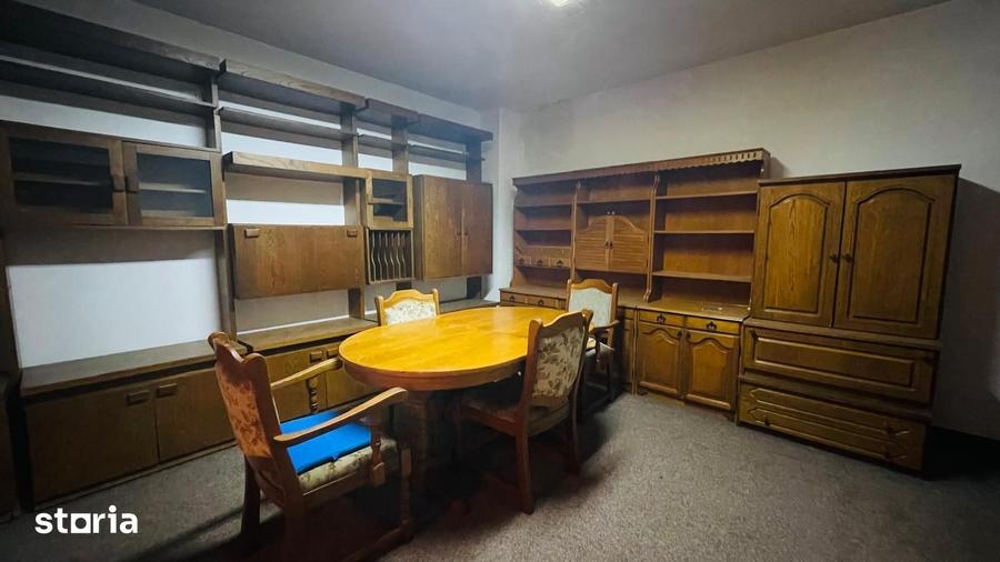 Casă cu 8 camere cu Teren 500 Mp în Bucureștii Noi