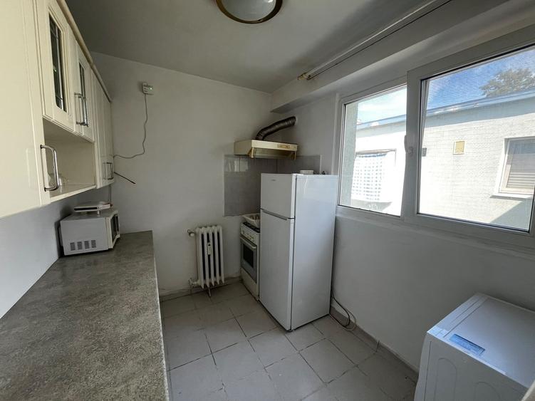 Apartament cu 2 camere decomandat în Drumul Taberei