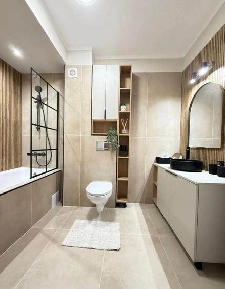 Apartament cu 3 camere semidecomandat, mobilat în Florești