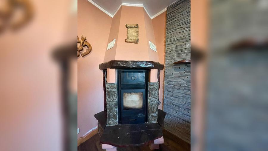 Casă cu 2 camere cu Teren 539 Mp în Târnova