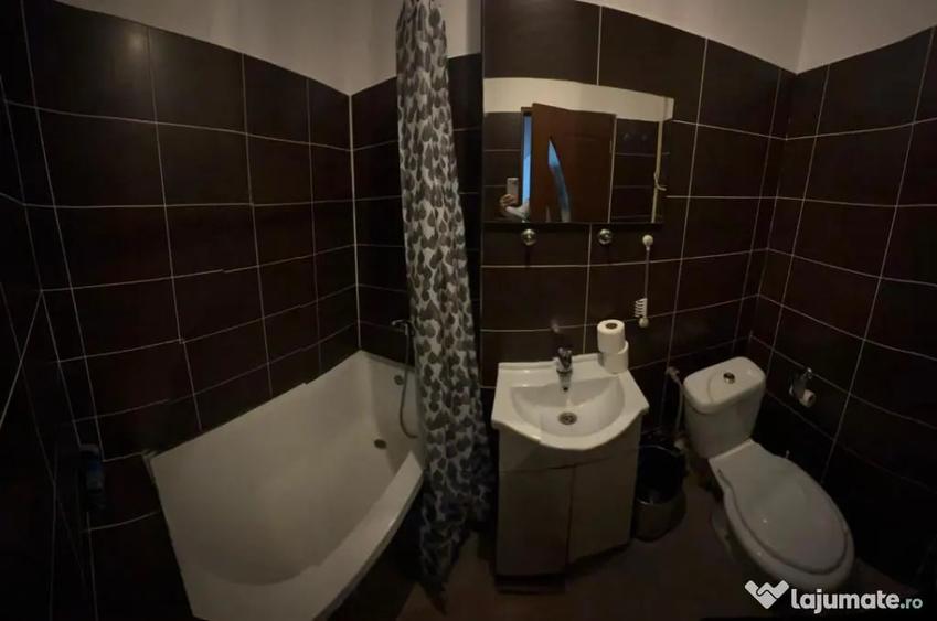 Apartament cu 2 camere semidecomandat în Ultracentral