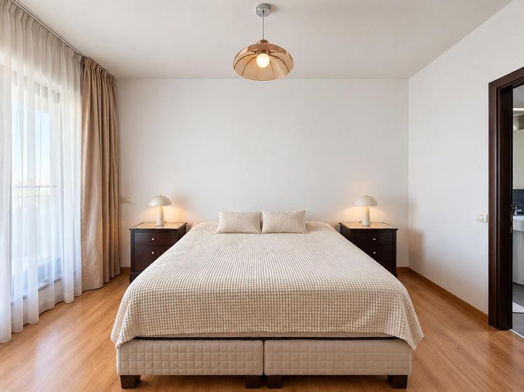 Apartament cu 4 camere semidecomandat, mobilat în Pipera