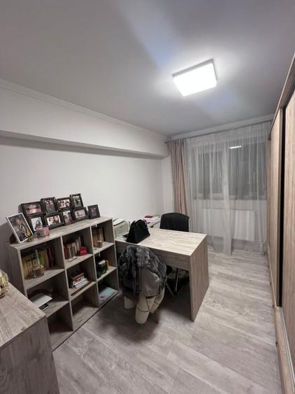 Apartament cu 4 camere decomandat, mobilat în 1 Mai