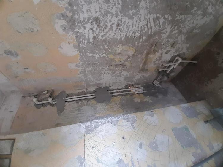 Garsonieră decomandată în Brâncoveanu