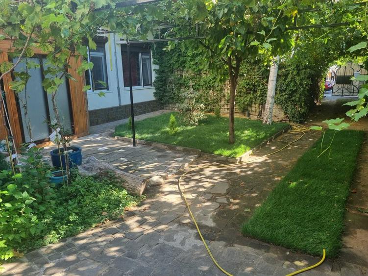 Casă cu 4 camere în Nicolae Bălcescu