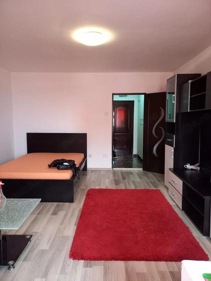 Garsonieră semidecomandată în Take Ionescu