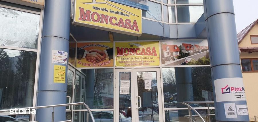 Casă cu 7 camere cu Teren 1100 Mp în Central