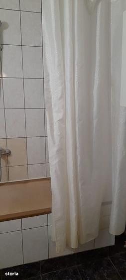 Apartament cu 2 camere decomandat în Podu Roș