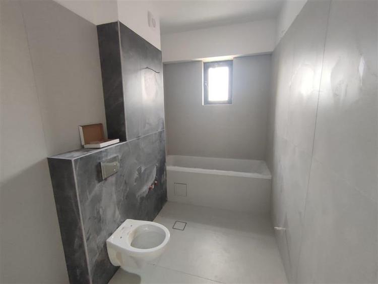 Apartament cu 2 camere semidecomandat în Vest