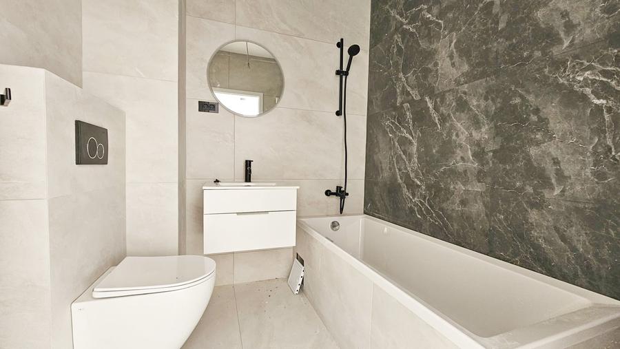 Penthouse cu 3 camere decomandat în Militari