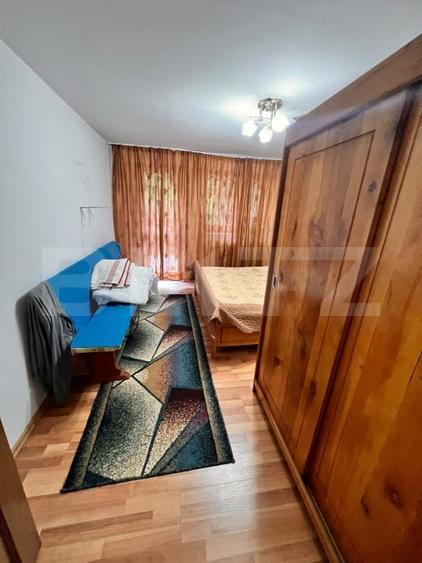 Casă individuală cu 3 camere cu Garaj în Hunedoara