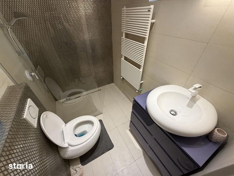 Apartament cu 3 camere în Victoriei