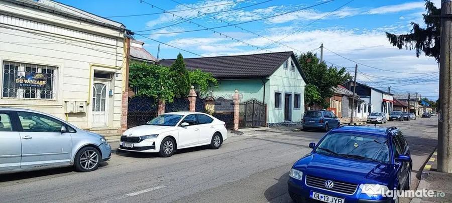 Casă cu 3 camere cu Teren 305 Mp în Central