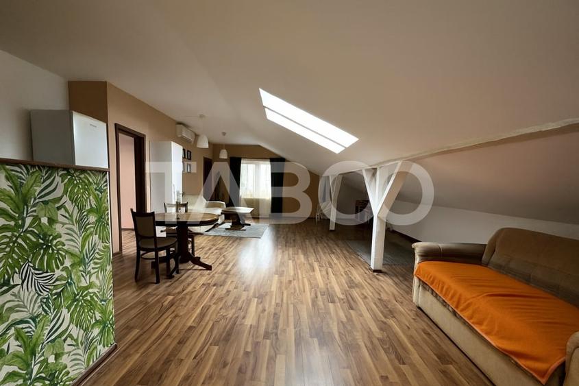 Apartament cu 3 camere decomandat, mobilat în Tineretului