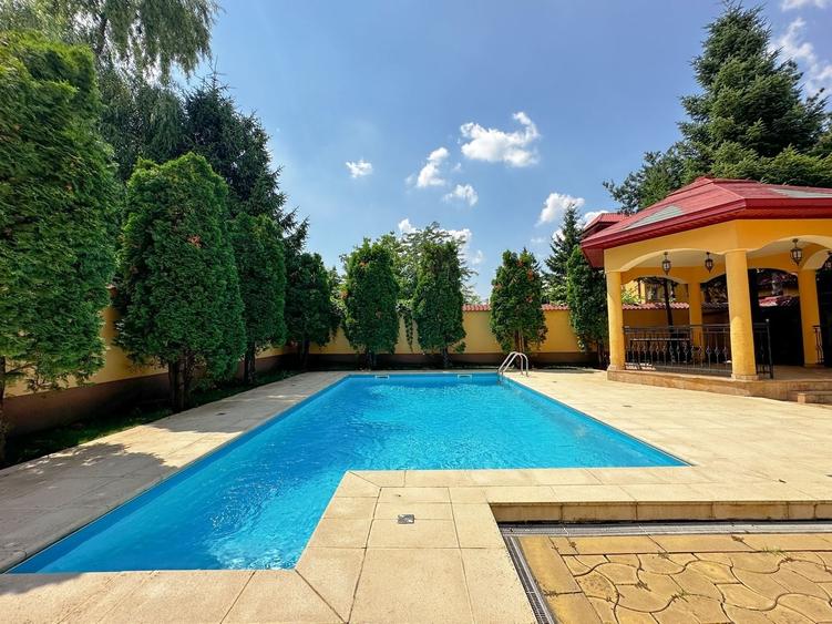 Casă individuală cu 8 camere cu Piscina în Pipera