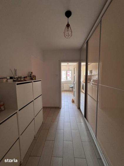 Apartament cu 2 camere decomandat în Grivița