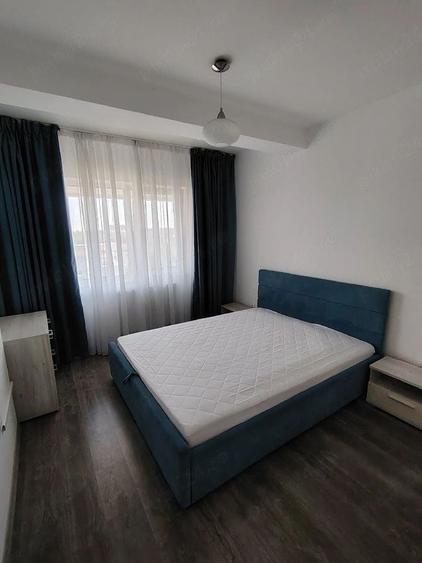 Apartament cu 2 camere decomandat, mobilat în Titan