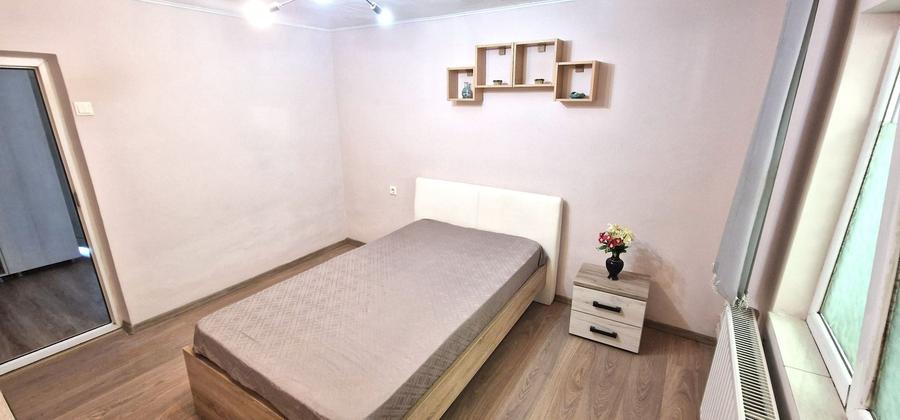 Casă individuală cu 3 camere cu Canalizare în Tuzla