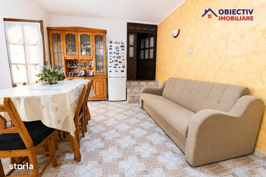 Casa Cu Teren 280 Mp Roznov - Chintinici - 2