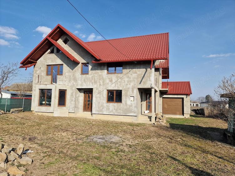 Casă cu Teren 16 Mp în Central