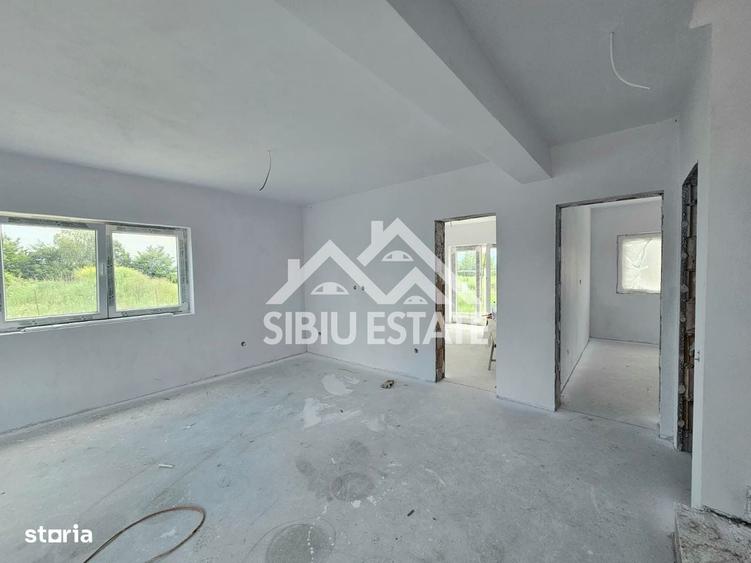Casă cu 4 camere cu Teren 280 Mp în Central