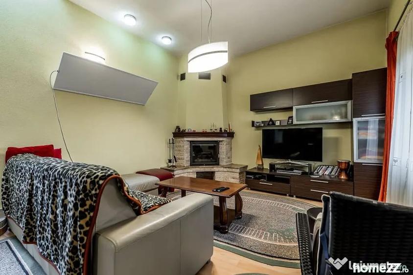 Spațiu comercial, de 890 mp, în Aradul Nou