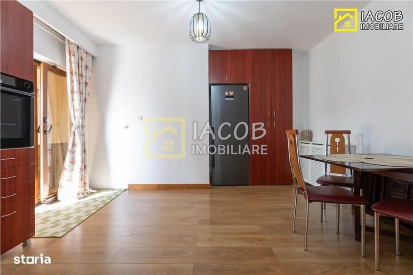 Casă cu 4 camere în Letea
