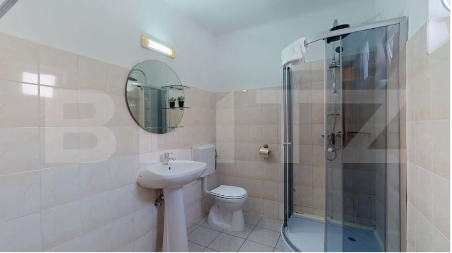 Casă individuală cu 18 camere cu Canalizare în Cernatu