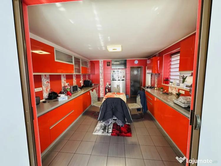 Casă cu 5 camere cu Teren 1000 Mp în Chiajna