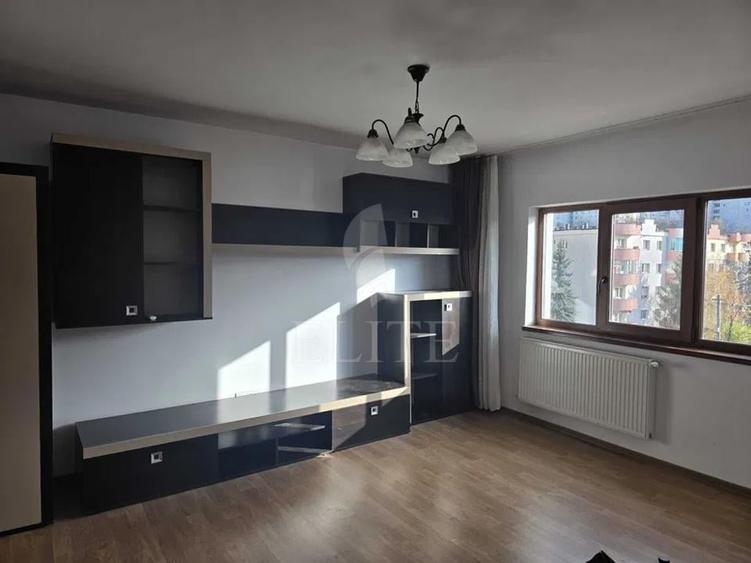 Apartament 3 camere în zona SALA SPORTURILOR - 19