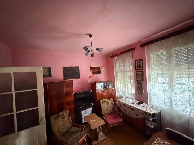 Casă cu 3 camere cu Teren 50 Mp în Central