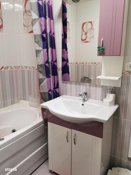 Apartament cu 3 camere în Brădet