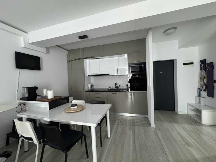 Apartament cu 2 camere semidecomandat în Nord