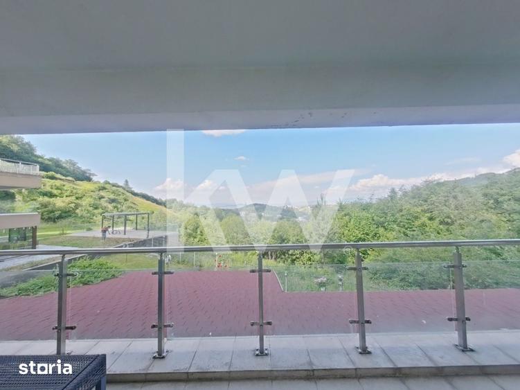 Apartament cu 3 camere, mobilat în Schei