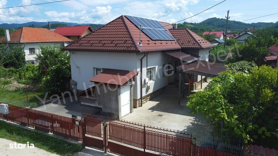 Casă cu 3 camere cu Teren 605 Mp în Albești