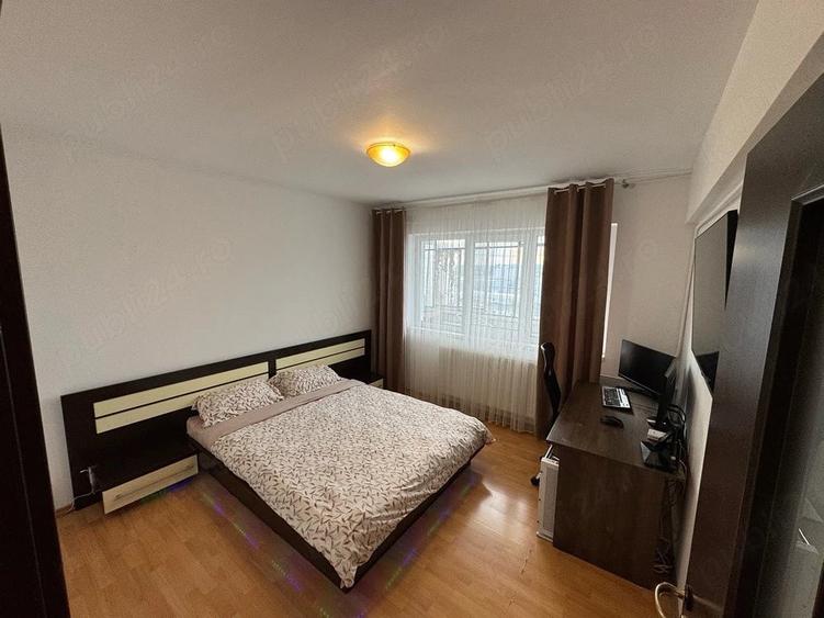 Apartament cu 2 camere decomandat în Republicii