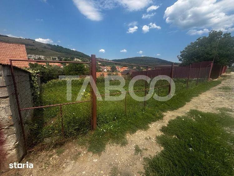 Teren de vanzare intravilan cu utilitati la strada 1116 mp Slimnic - 1