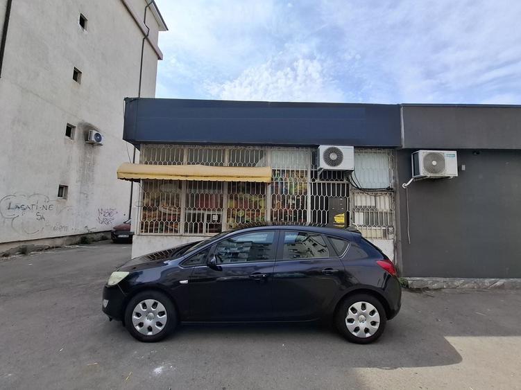 Spațiu comercial, de 35 mp, în Poarta 6