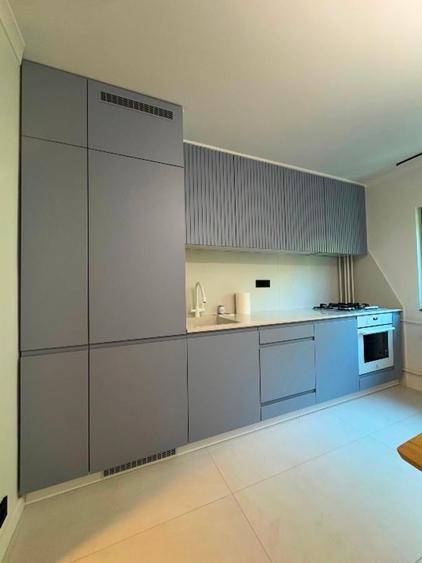 Apartament cu 3 camere decomandat, mobilat în Brâncoveanu