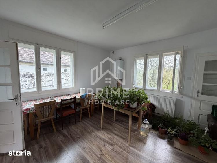 Casă cu 4 camere cu Teren 2747 Mp în Central