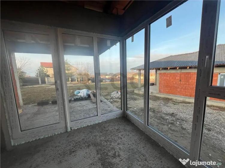 RECO Casa plan parter cu 3 dormitoare-la rosu- Paleu - 6