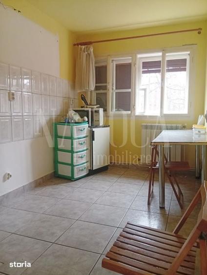 Casă cu 5 camere cu Teren 349 Mp în Iorga