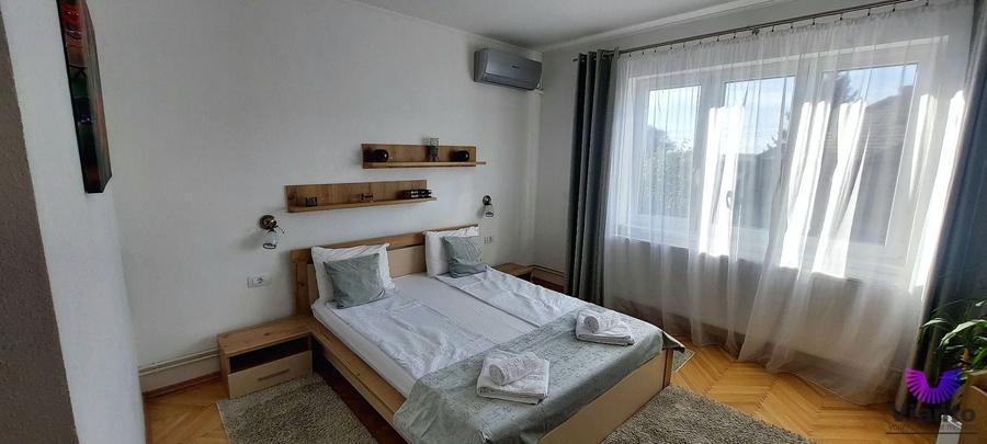 Casă cu 4 camere cu Canalizare în Sub Arini