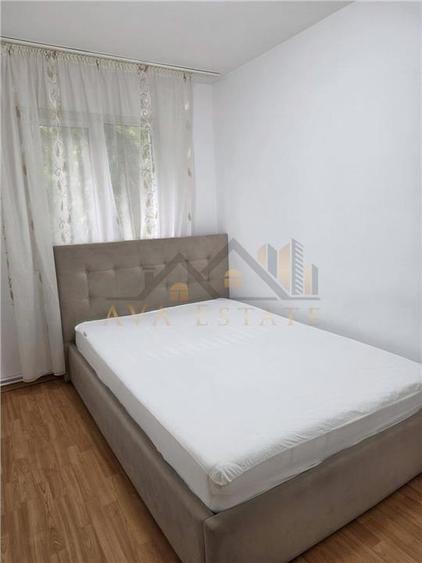 Apartament cu 3 camere semidecomandat, mobilat în Circumvalațiunii